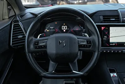 DS 7